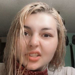 Meet your Posher, Leilah